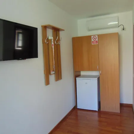 Πανσιόν Casa Albatros *